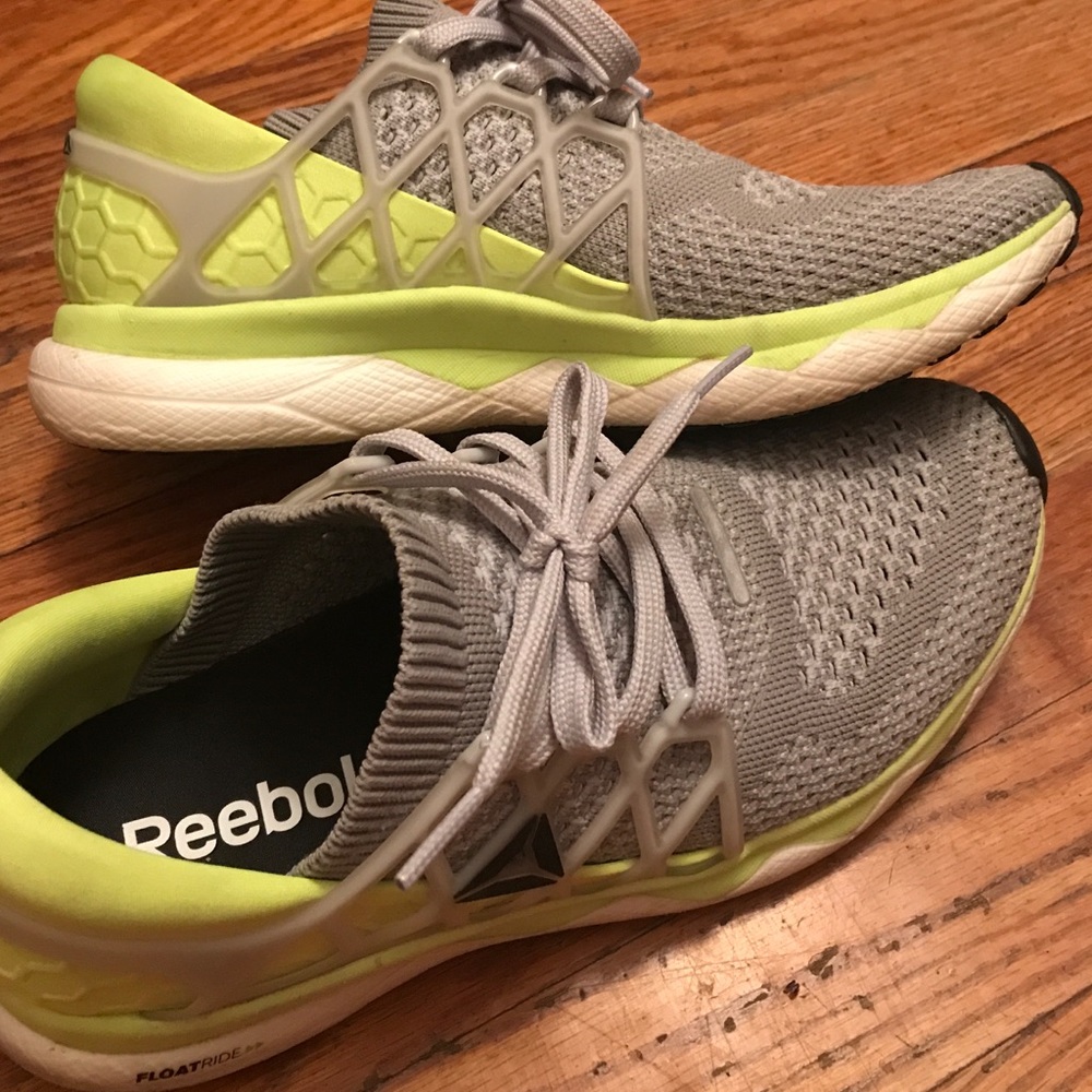 Running Shoes - Reebok